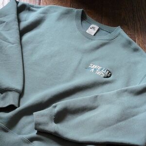 NIKE I Dark Teal Nike SB x Skate Like A Girl Fleece Crewneck Sweatshirt, M